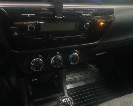 Чорний Тойота Королла, об'ємом двигуна 1.3 л та пробігом 145 тис. км за 10500 $, фото 4 на Automoto.ua