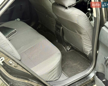 Черный Тойота Королла, объемом двигателя 1.33 л и пробегом 183 тыс. км за 9999 $, фото 8 на Automoto.ua