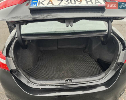 Чорний Тойота Королла, об'ємом двигуна 1.33 л та пробігом 217 тис. км за 7500 $, фото 13 на Automoto.ua