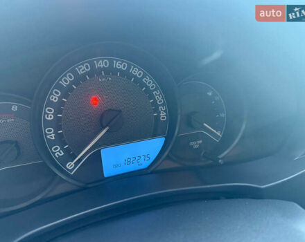 Черный Тойота Королла, объемом двигателя 1.33 л и пробегом 183 тыс. км за 9700 $, фото 14 на Automoto.ua