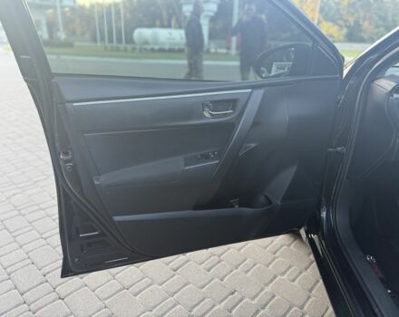 Черный Тойота Королла, объемом двигателя 1.3 л и пробегом 182 тыс. км за 9999 $, фото 6 на Automoto.ua