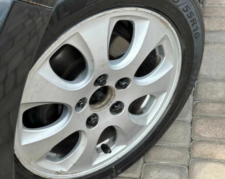 Черный Тойота Королла, объемом двигателя 1.33 л и пробегом 193 тыс. км за 8500 $, фото 2 на Automoto.ua