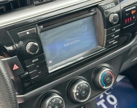 Чорний Тойота Королла, об'ємом двигуна 1.3 л та пробігом 193 тис. км за 8500 $, фото 13 на Automoto.ua