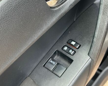 Чорний Тойота Королла, об'ємом двигуна 1.3 л та пробігом 193 тис. км за 8500 $, фото 9 на Automoto.ua