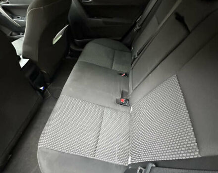 Черный Тойота Королла, объемом двигателя 1.6 л и пробегом 202 тыс. км за 12700 $, фото 1 на Automoto.ua