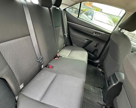 Чорний Тойота Королла, об'ємом двигуна 1.3 л та пробігом 193 тис. км за 8500 $, фото 4 на Automoto.ua