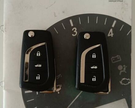 Черный Тойота Королла, объемом двигателя 1.33 л и пробегом 88 тыс. км за 12500 $, фото 4 на Automoto.ua