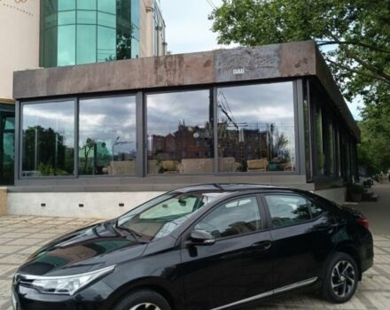 Черный Тойота Королла, объемом двигателя 1.3 л и пробегом 88 тыс. км за 12500 $, фото 1 на Automoto.ua