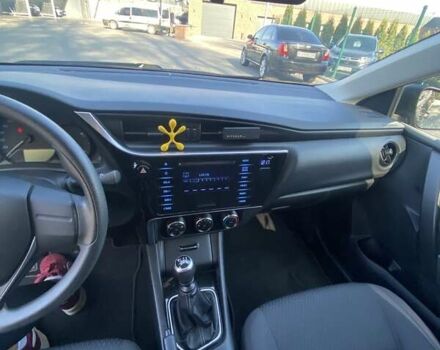 Черный Тойота Королла, объемом двигателя 1.33 л и пробегом 102 тыс. км за 12700 $, фото 7 на Automoto.ua