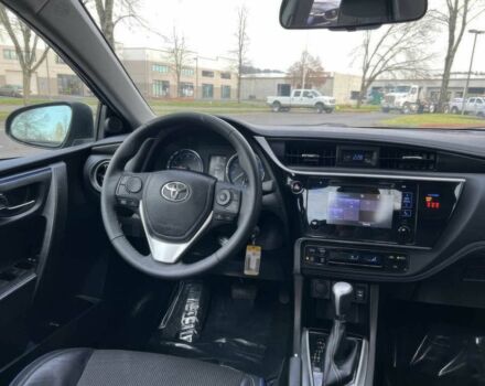 Чорний Тойота Королла, об'ємом двигуна 1.8 л та пробігом 48 тис. км за 7500 $, фото 6 на Automoto.ua