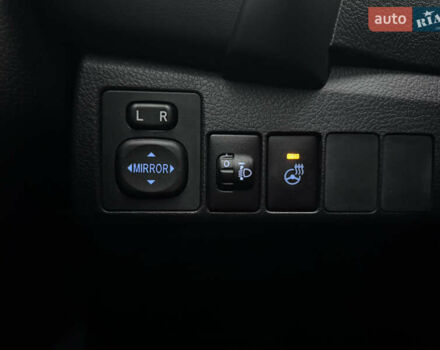 Черный Тойота Королла, объемом двигателя 1.6 л и пробегом 63 тыс. км за 15500 $, фото 12 на Automoto.ua