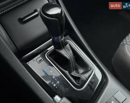 Черный Тойота Королла, объемом двигателя 1.6 л и пробегом 63 тыс. км за 15500 $, фото 14 на Automoto.ua