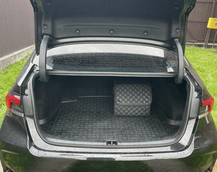 Черный Тойота Королла, объемом двигателя 1.6 л и пробегом 161 тыс. км за 14600 $, фото 6 на Automoto.ua