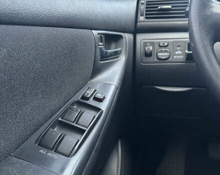 Чорний Тойота Королла, об'ємом двигуна 2 л та пробігом 330 тис. км за 5900 $, фото 15 на Automoto.ua