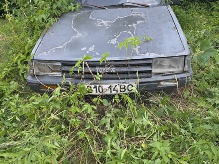 Черный Тойота Королла, объемом двигателя 0 л и пробегом 999 тыс. км за 300 $, фото 1 на Automoto.ua