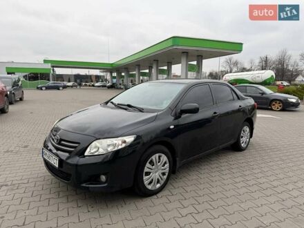 Черный Тойота Королла, объемом двигателя 1.6 л и пробегом 180 тыс. км за 5999 $, фото 1 на Automoto.ua