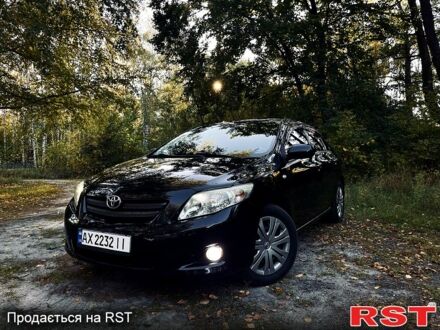 Черный Тойота Королла, объемом двигателя 1.6 л и пробегом 182 тыс. км за 7990 $, фото 1 на Automoto.ua