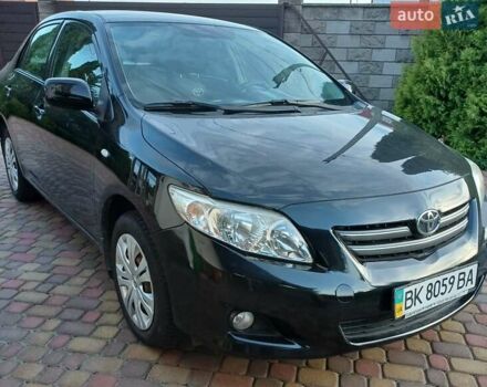 Черный Тойота Королла, объемом двигателя 1.6 л и пробегом 258 тыс. км за 5700 $, фото 1 на Automoto.ua