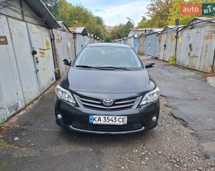 Черный Тойота Королла, объемом двигателя 1.6 л и пробегом 111 тыс. км за 8000 $, фото 1 на Automoto.ua