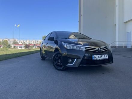 Тойота Королла 2013 в Каневе на Automoto.ua Черный Тойота Королла, объемом двигателя 1.6 л и пробегом 164 тыс. км за 12200 $, фото 1 на Automoto.ua