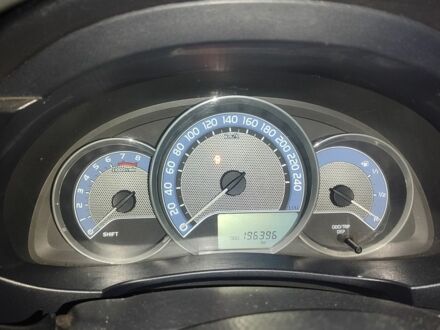 Черный Тойота Королла, объемом двигателя 1.6 л и пробегом 197 тыс. км за 10000 $, фото 1 на Automoto.ua