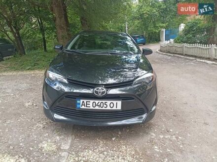Тойота Королла 2017 в Днепре (Днепропетровске) на Automoto.ua Черный Тойота Королла, объемом двигателя 1.8 л и пробегом 114 тыс. км за 15100 $, фото 1 на Automoto.ua