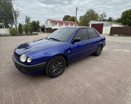 Фіолетовий Тойота Королла, об'ємом двигуна 0 л та пробігом 263 тис. км за 3600 $, фото 1 на Automoto.ua