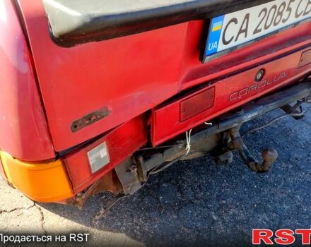 Красный Тойота Королла, объемом двигателя 1.8 л и пробегом 253 тыс. км за 700 $, фото 11 на Automoto.ua