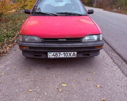 Красный Тойота Королла, объемом двигателя 1.3 л и пробегом 167 тыс. км за 900 $, фото 1 на Automoto.ua