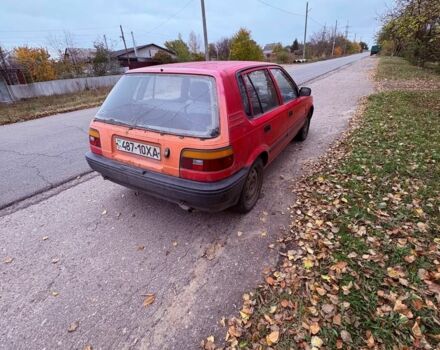 Красный Тойота Королла, объемом двигателя 1.3 л и пробегом 167 тыс. км за 900 $, фото 2 на Automoto.ua