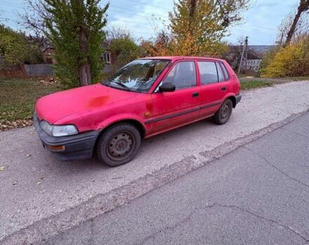 Красный Тойота Королла, объемом двигателя 1.3 л и пробегом 167 тыс. км за 900 $, фото 4 на Automoto.ua