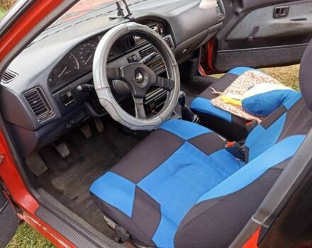 Красный Тойота Королла, объемом двигателя 1.6 л и пробегом 408 тыс. км за 1050 $, фото 5 на Automoto.ua