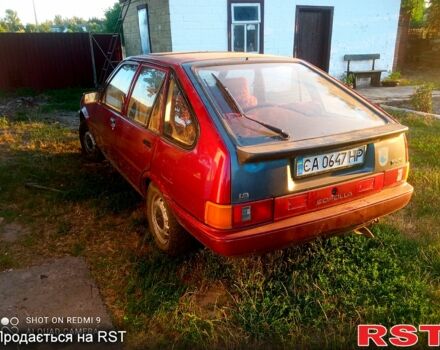 Красный Тойота Королла, объемом двигателя 1.6 л и пробегом 333 тыс. км за 650 $, фото 4 на Automoto.ua