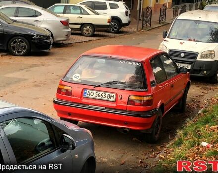 Красный Тойота Королла, объемом двигателя 1.3 л и пробегом 340 тыс. км за 1700 $, фото 3 на Automoto.ua