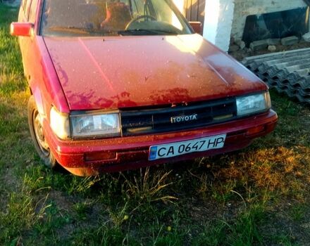 Красный Тойота Королла, объемом двигателя 1.6 л и пробегом 333 тыс. км за 650 $, фото 1 на Automoto.ua