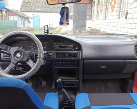 Красный Тойота Королла, объемом двигателя 1.6 л и пробегом 408 тыс. км за 1050 $, фото 4 на Automoto.ua