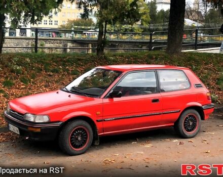 Красный Тойота Королла, объемом двигателя 1.3 л и пробегом 340 тыс. км за 1700 $, фото 1 на Automoto.ua