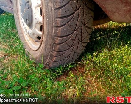 Красный Тойота Королла, объемом двигателя 1.6 л и пробегом 333 тыс. км за 650 $, фото 5 на Automoto.ua