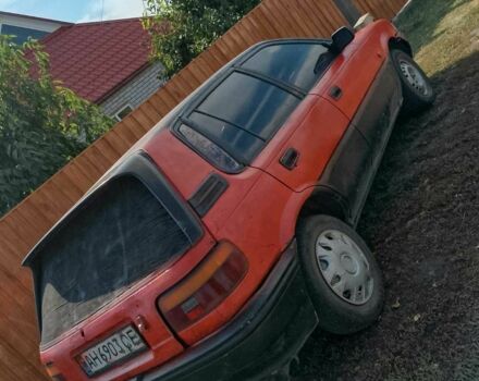 Красный Тойота Королла, объемом двигателя 1.3 л и пробегом 300 тыс. км за 649 $, фото 4 на Automoto.ua