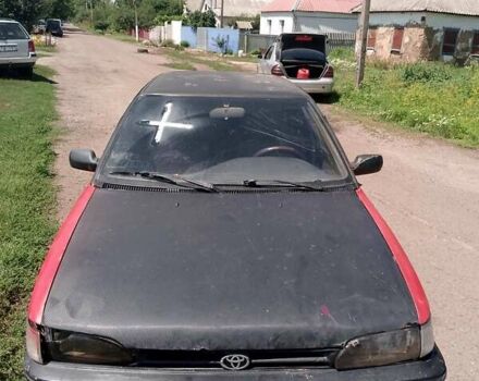 Красный Тойота Королла, объемом двигателя 1.3 л и пробегом 222 тыс. км за 647 $, фото 1 на Automoto.ua