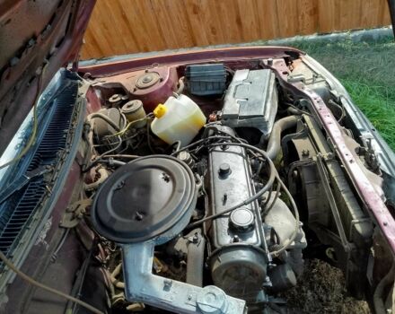 Красный Тойота Королла, объемом двигателя 1.3 л и пробегом 300 тыс. км за 649 $, фото 20 на Automoto.ua