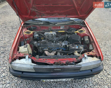 Червоний Тойота Королла, об'ємом двигуна 1.3 л та пробігом 100 тис. км за 1100 $, фото 16 на Automoto.ua