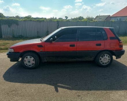 Красный Тойота Королла, объемом двигателя 1.3 л и пробегом 300 тыс. км за 649 $, фото 13 на Automoto.ua