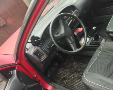 Красный Тойота Королла, объемом двигателя 1.3 л и пробегом 350 тыс. км за 1700 $, фото 3 на Automoto.ua