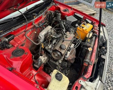 Красный Тойота Королла, объемом двигателя 1.3 л и пробегом 270 тыс. км за 1500 $, фото 24 на Automoto.ua