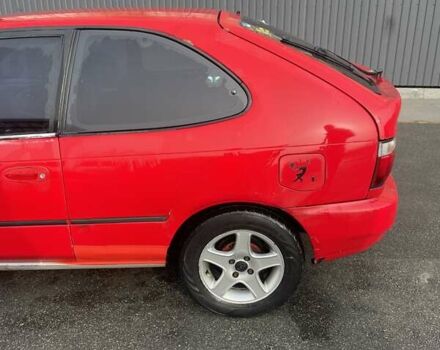 Красный Тойота Королла, объемом двигателя 1.3 л и пробегом 430 тыс. км за 1900 $, фото 5 на Automoto.ua