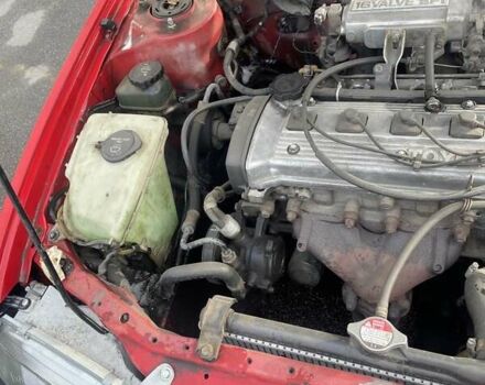 Красный Тойота Королла, объемом двигателя 1.3 л и пробегом 430 тыс. км за 1900 $, фото 8 на Automoto.ua