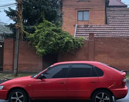 Красный Тойота Королла, объемом двигателя 1.3 л и пробегом 300 тыс. км за 3000 $, фото 7 на Automoto.ua