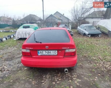 Красный Тойота Королла, объемом двигателя 1.3 л и пробегом 270 тыс. км за 3000 $, фото 3 на Automoto.ua