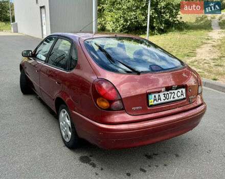 Красный Тойота Королла, объемом двигателя 1.6 л и пробегом 220 тыс. км за 2850 $, фото 5 на Automoto.ua